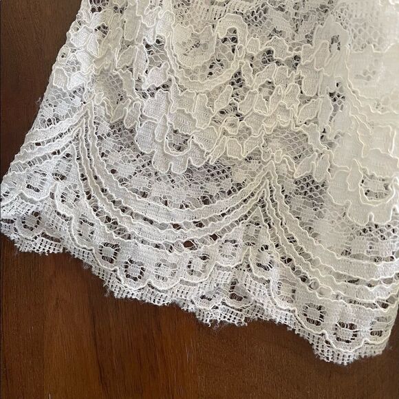 cupcakes & cashmere Cream/White Off-the-Shoulder Lace Top - Picture 11 of 16